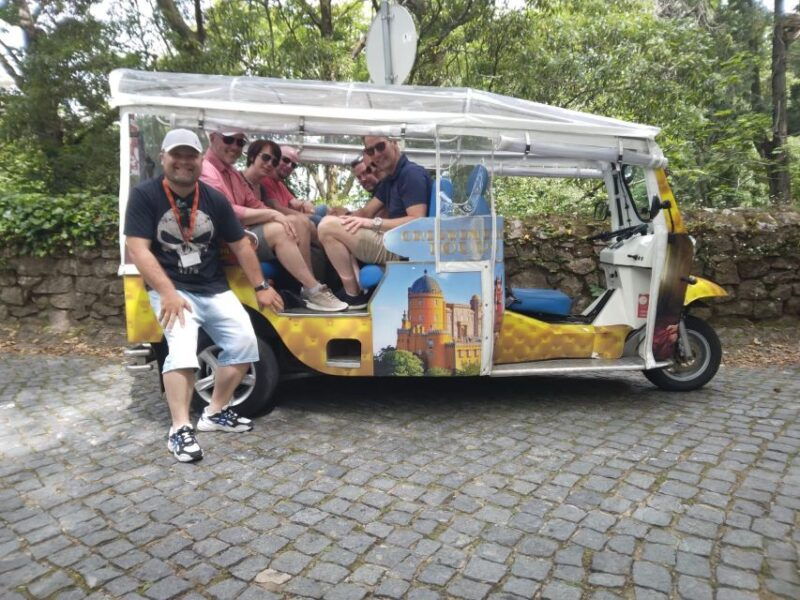 sintra-amazing-adventure-on-board-of-a-tuk-tuk