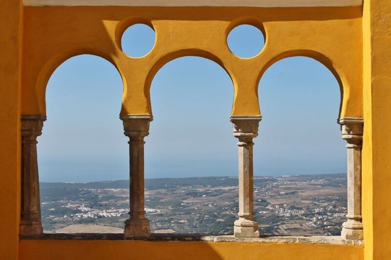 sintra-and-cascais-full-day-private-sightseeing-tour