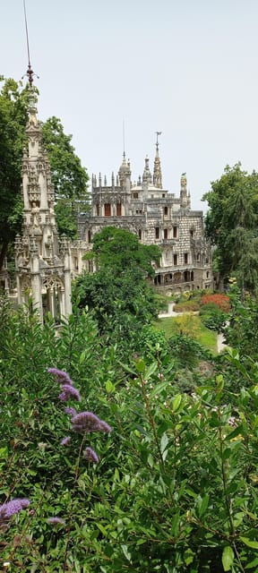 sintra-cascais-in-one-day-renault-4l-tour-full-day