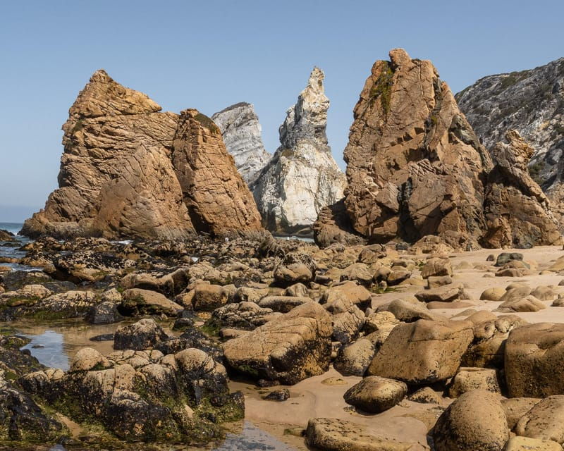 sintra-flexible-hiking-tour-in-praia-da-ursa