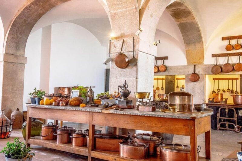 sintra-full-day-deluxe-tour-with-pena-palace-ticket