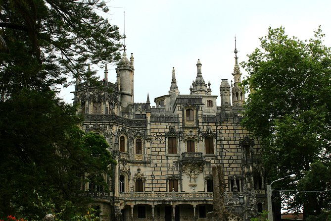 sintra-full-day-small-group-tour-let-the-fairy-tale-begin