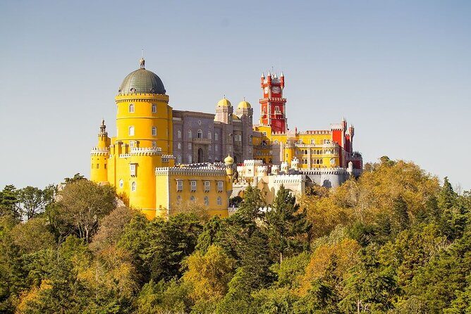 Sintra Mountain Guided Tour: Pena Palace & Moorish Castle Tickets - Who Is This Tour Best For?