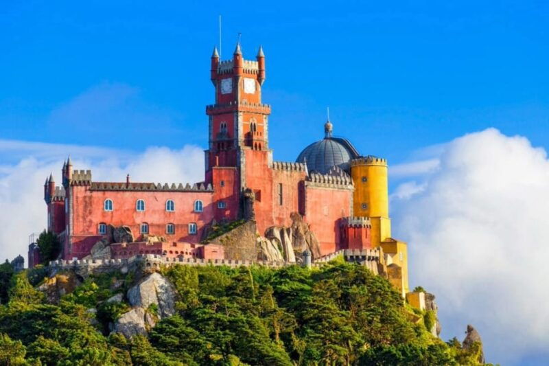 sintra-official-public-bus-transport-all-palaces-castles