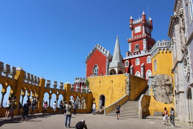 sintra-pena-palace-and-full-day-wine-tasting