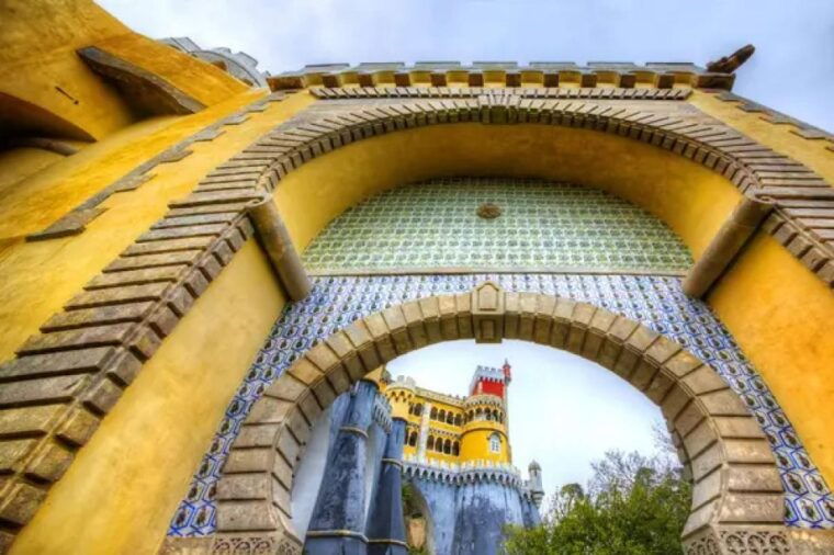 sintra-pena-palace-moorish-castle-cabo-da-roca-cascais