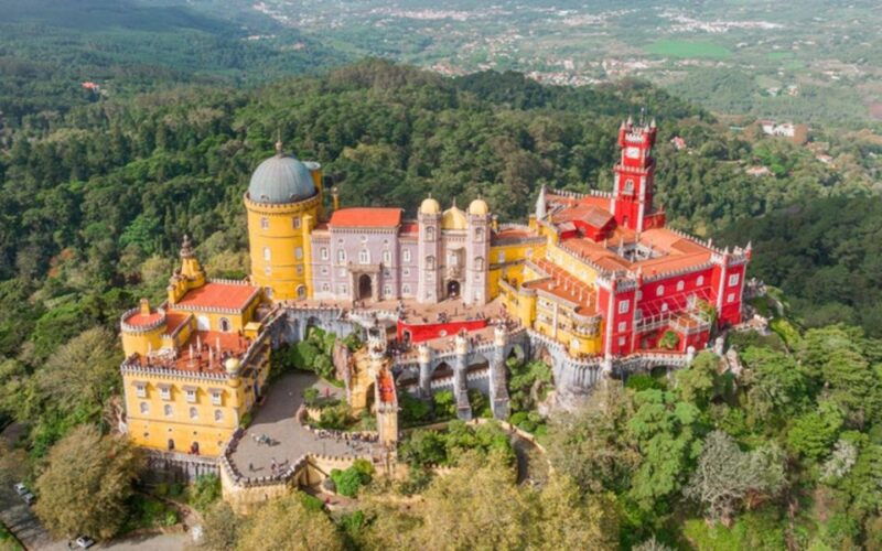 sintra-pena-palace-moorish-castle-regaleira-monserrate