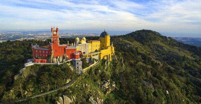 sintra-pena-palace-regaleira-cabo-da-roca-full-day-tour