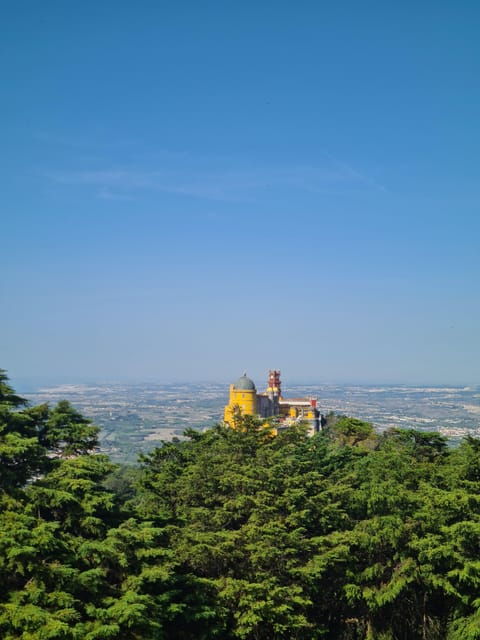 sintra-portugal-4-hours-exploring-the-mountains-and-visiting-a-monument