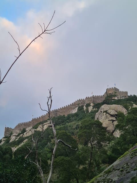 sintra-portugal-4-hours-exploring-the-mountains-and-visiting-a-monument