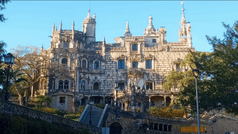 sintra-private-palaces-moorish-castle-and-roca-cape-tour