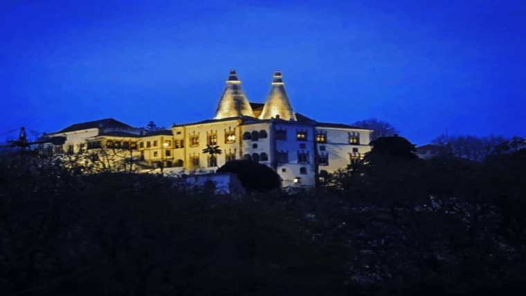 sintra-private-palaces-moorish-castle-and-roca-cape-tour