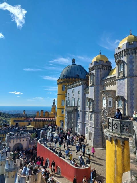 sintra-private-tuk-tuk-tour-of-the-mountains-and-palaces