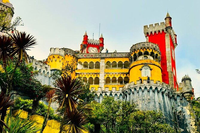 sintra-splendor-and-cascais-coastline-full-day-private-tour