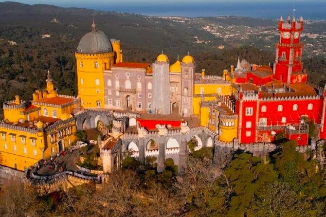 sintra-splendor-and-cascais-coastline-full-day-private-tour