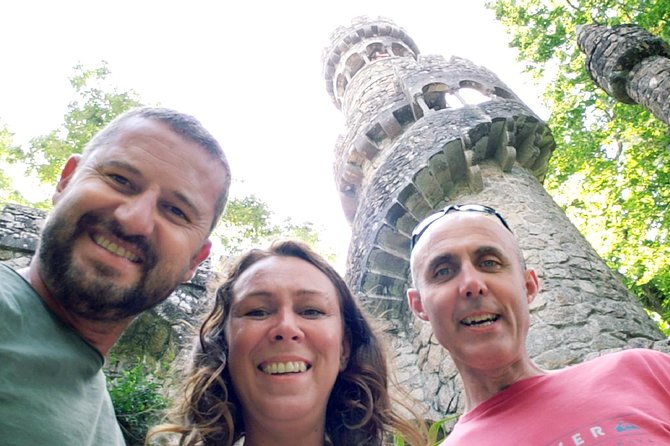 sintra-to-cascais-2-palaces-4-sites-small-group-10-hour-tour