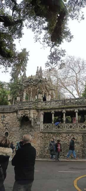 Sintra Tour Full Day by Luxury Mercedes - FAQ