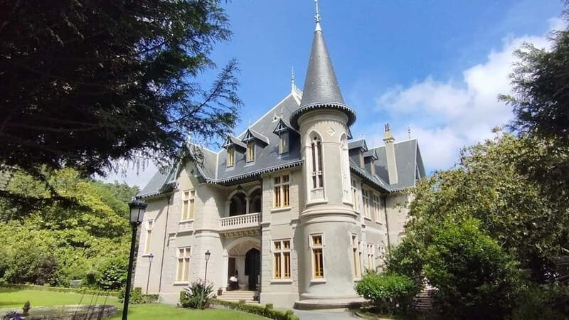 Sintra Unique Tour - Two Palaces and Azenhas do Mar - A Day in Sintra: What You Can Expect