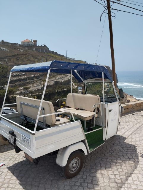 sintra1-hour-tuk-tuk-experience-to-pena-palace3-monuments