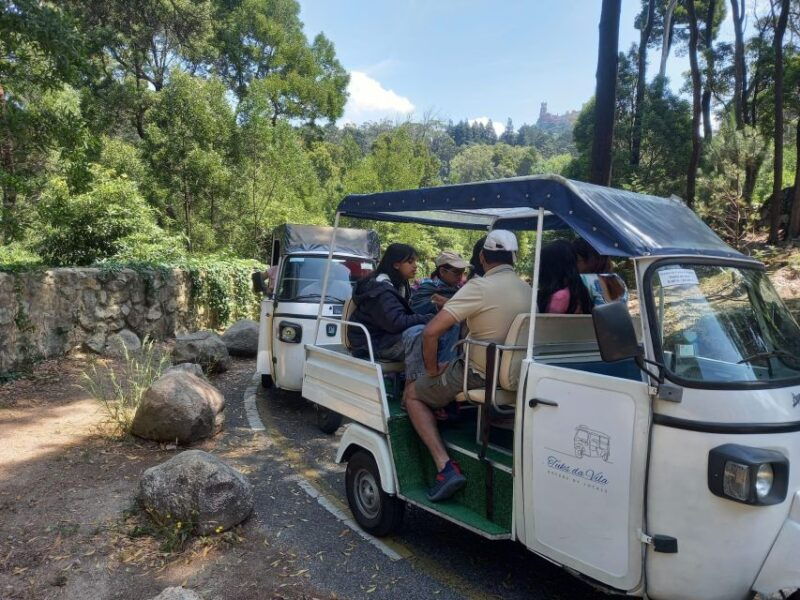 sintra1-hour-tuk-tuk-experience-to-pena-palace3-monuments