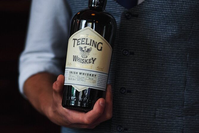 sip-and-stroll-whiskey-history-walking-tour-in-dublin-4
