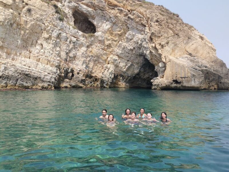 Siracusa: 2h ortigia+grotte marine+frutta+prosecco+snorkelin - What Makes This Tour Stand Out
