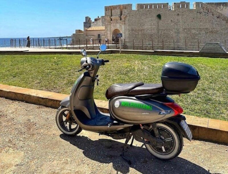 siracusa-e-scooter-125cc-rental-service