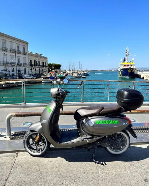 siracusa-e-scooter-125cc-rental-service