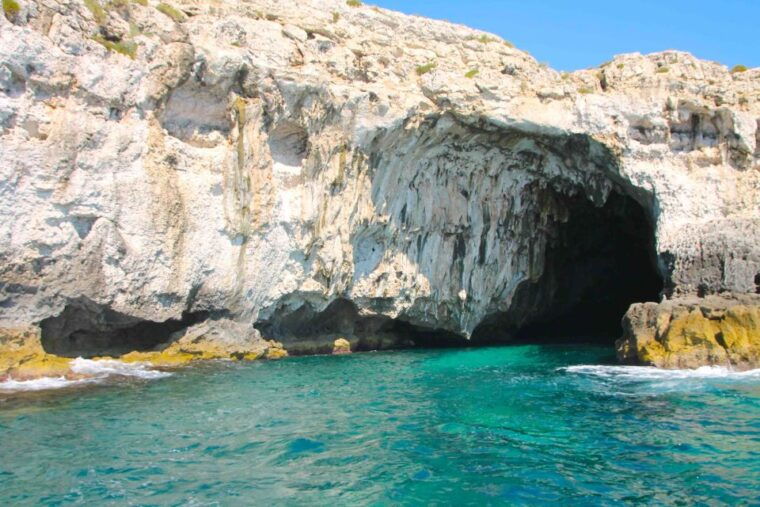 siracusa-ortygia-island-boat-tour-with-grotto-visit