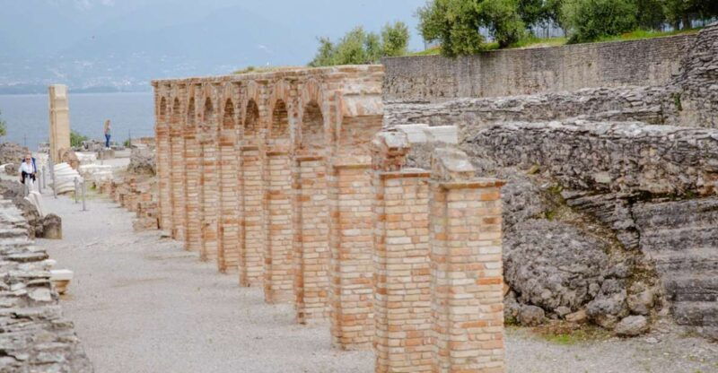 sirmione-grottoes-of-catullus-archeological-tour
