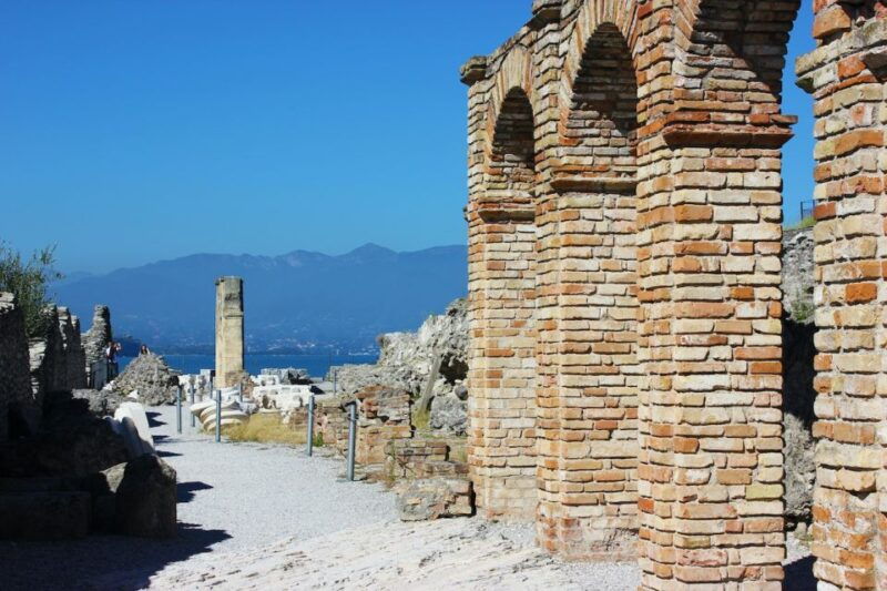 sirmione-lake-garda-boat-grotte-di-catullo-walking-tour
