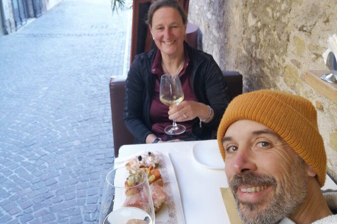 sirmione-off-the-crowds-boat-and-walking-tour-with-a-drink