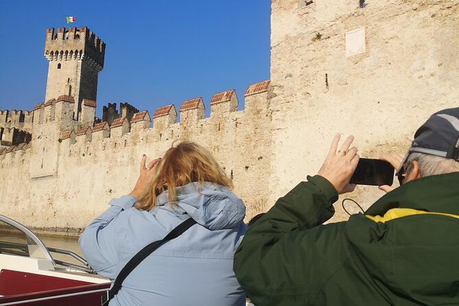 sirmione-off-the-crowds-boat-and-walking-tour-with-a-drink
