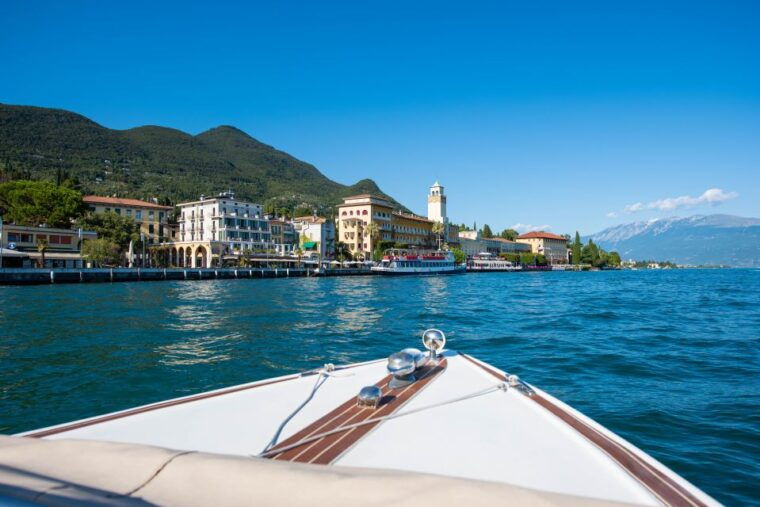 sirmione-scenic-afternoon-boat-cruise-with-prosecco-snack