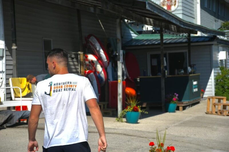 sister-bay-25-pontoon-rental