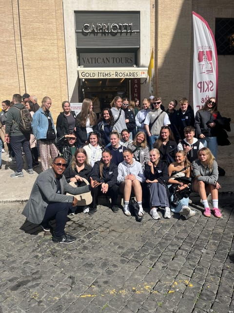 sistine-chapel-and-vatican-museums-guided-tour-skip-the-line