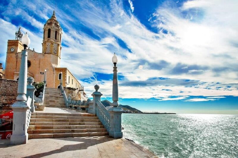 sitges-sailboat-trip-walking-tour-and-wine-cellar-tour