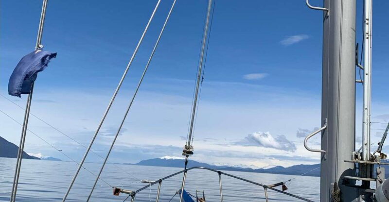 sitka-boat-tours-whale-watching-hot-springs-kayaking