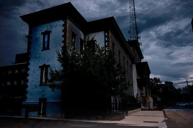 sixth-sense-savannah-ghost-tour