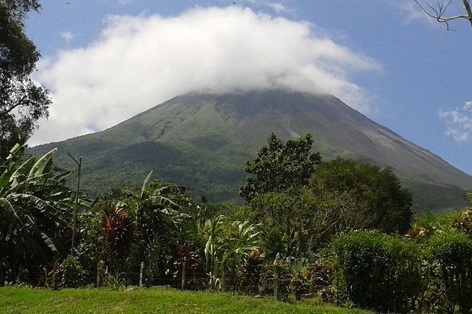sjo-private-transfer-to-arenal-or-la-fortuna-up-to-5-people-one-way