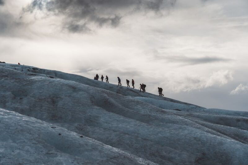 skaftafell-4h-glacier-hike-expert-guides-small-groups