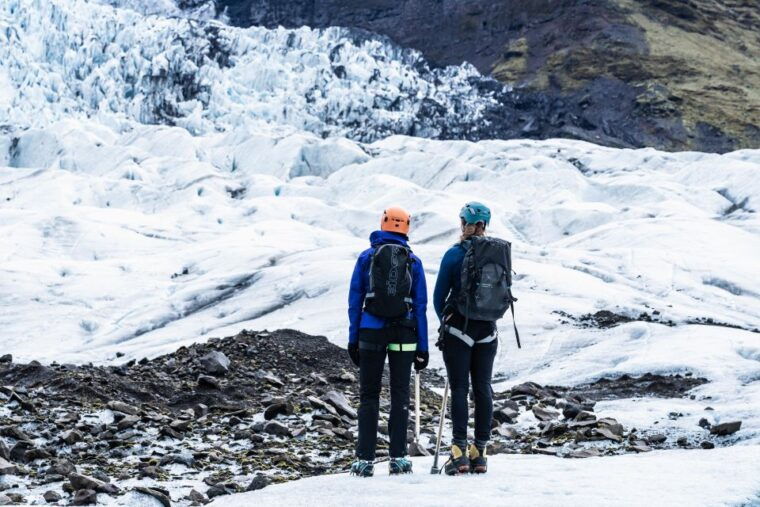 skaftafell-4h-glacier-hike-expert-guides-small-groups