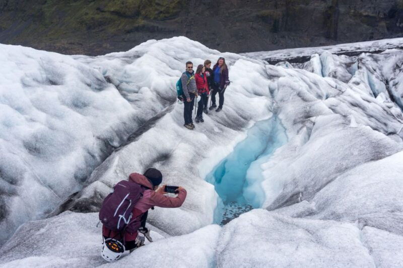 skaftafell-extra-small-group-glacier-adventure