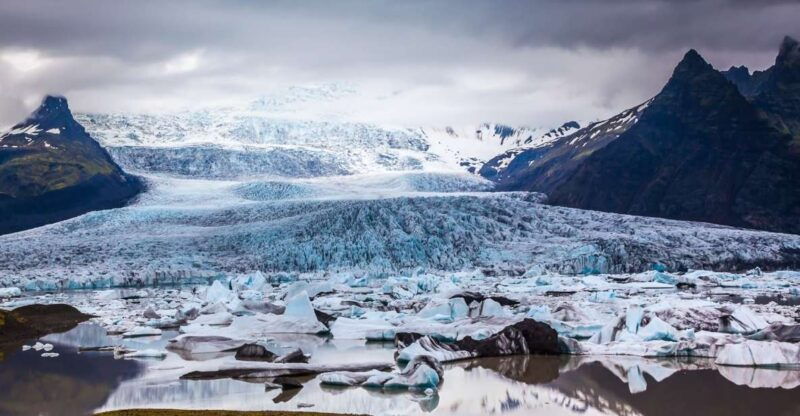 skaftafell-extra-small-group-glacier-hike