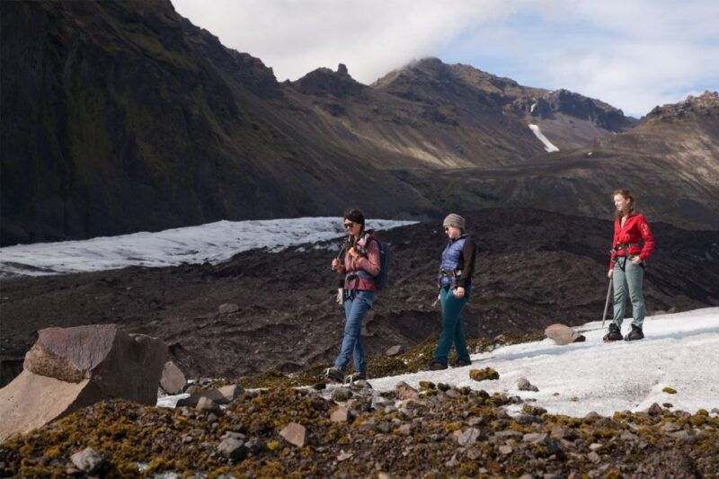 skaftafell-extra-small-group-glacier-hike