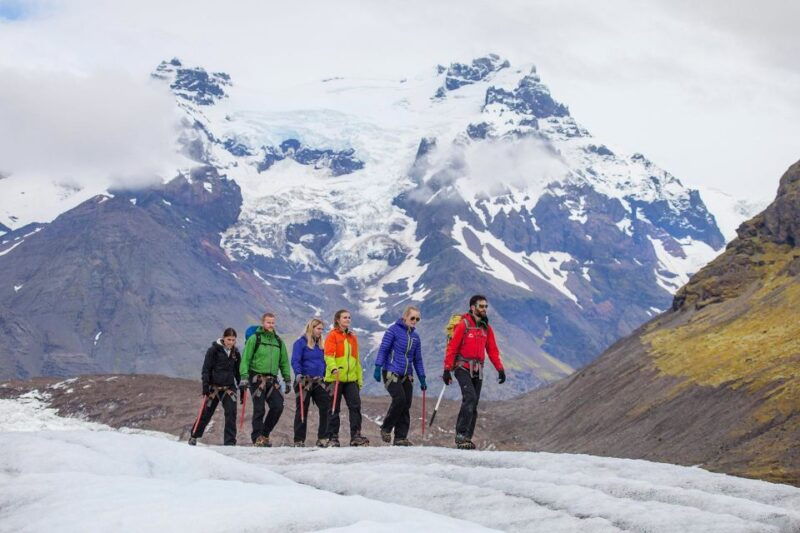 skaftafell-glacier-hike-and-ice-climbing-guided-experience