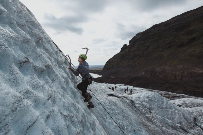 skaftafell-national-park-falljokull-ice-climb-and-hike