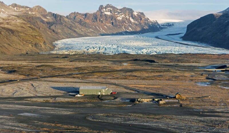 skaftafell-nature-reserve-highlights-scenic-airplane-tour