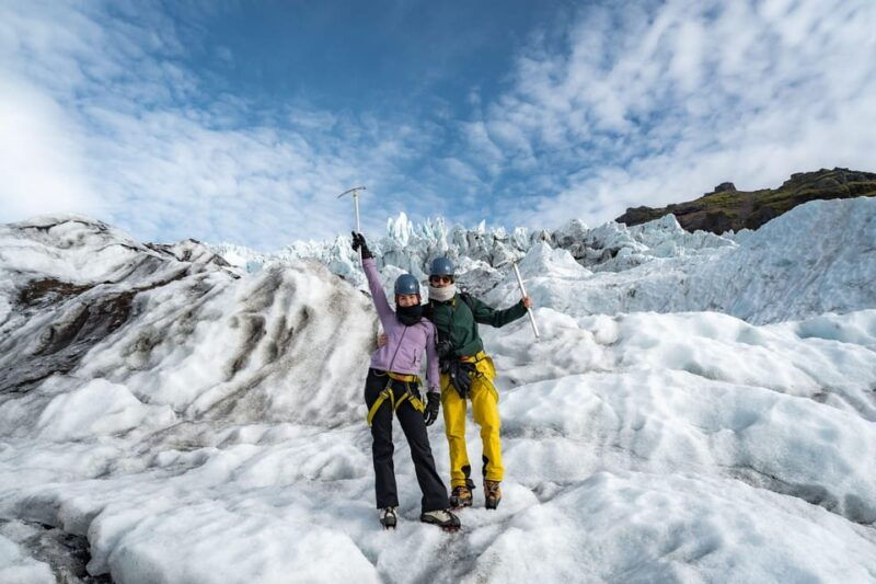 skaftafell-small-group-glacier-hike-on-vatnajokull-easy