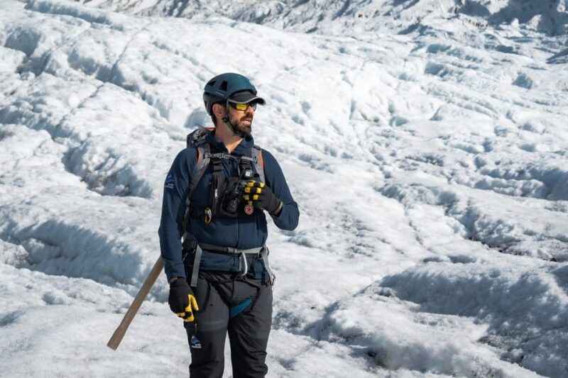 skaftafell-small-group-glacier-hike-on-vatnajokull-easy